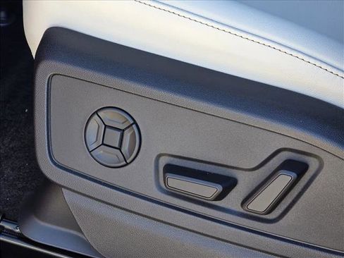 New 2025 Audi Q5 Premium w/ 19" Wheel Package image 15