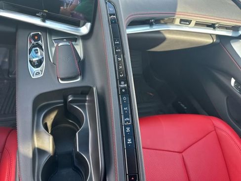 Used 2025 Chevrolet Corvette Stingray Coupe w/ Z51 Performance Package RWD image 18