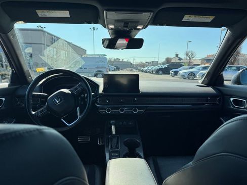 Used 2022 Honda Civic Sport Touring image 9