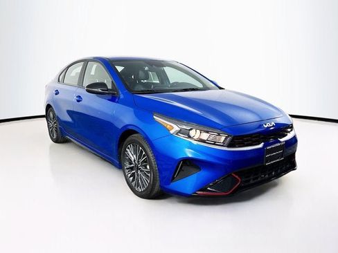 Certified 2023 Kia Forte GT-Line FWD image 3