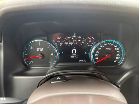 Used 2017 GMC Yukon Denali w/ Open Road Package RWD image 16