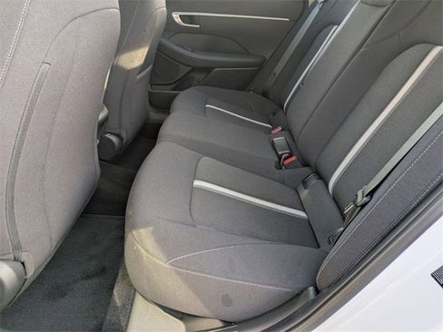 Certified 2023 Hyundai Sonata SE w/ Winter Weather Package image 15