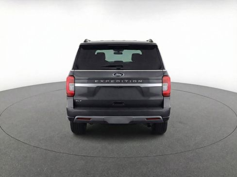 Used 2022 Ford Expedition XLT image 7