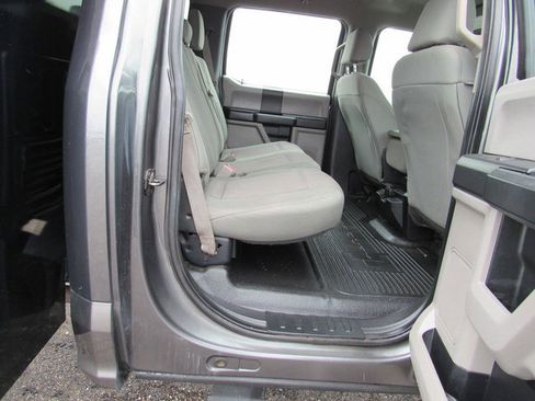 Used 2018 Ford F550 2WD Crew Cab Super Duty image 17