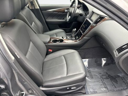 Used 2018 INFINITI Q50 Luxe w/ Essential Package (3.0T Luxe) image 17