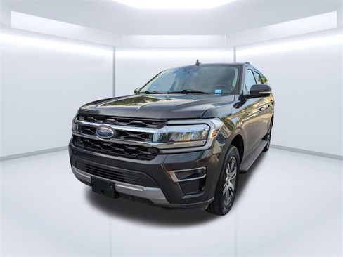 Used 2024 Ford Expedition Max Limited image 8