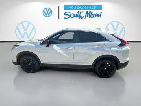 Used 2023 Mitsubishi Eclipse Cross LE AWD/4WD image 4
