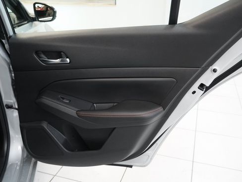 Used 2020 Nissan Altima 2.5 SR w/ Premium Package image 28