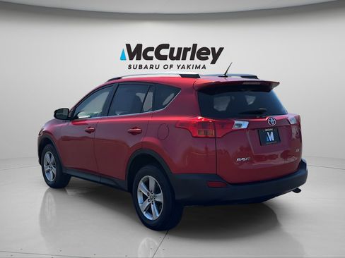 Used 2015 Toyota RAV4 XLE FWD image 4