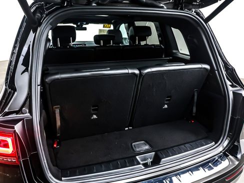 Used 2020 Mercedes-Benz GLB 250 image 23