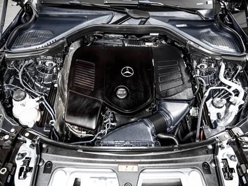Certified 2026 Mercedes-Benz GLC 300 image 3