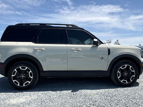 Used 2024 Ford Bronco Sport Outer Banks image 9