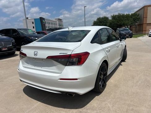 Used 2023 Honda Civic Sport image 3
