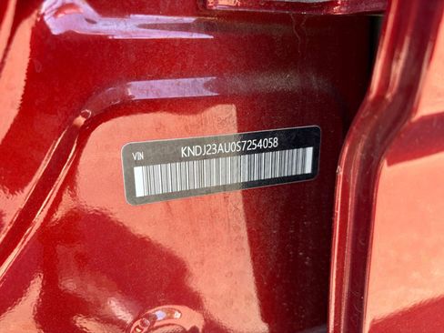 Used 2025 Kia Soul LX w/ LX Technology Package image 27