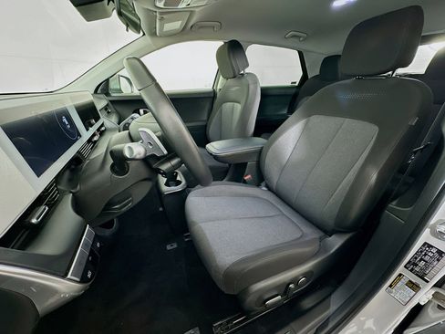 Used 2024 Hyundai Ioniq 5 SE image 13