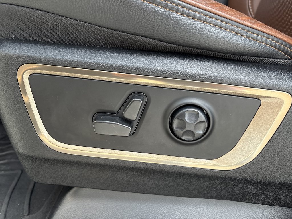 Used 2022 RAM 1500 Limited AWD/4WD image 12