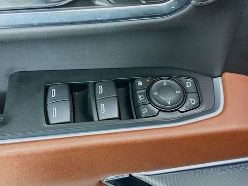 Used 2024 GMC Sierra 2500 Denali Ultimate w/ Max Trailering Package image 19