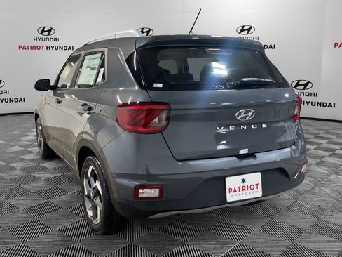 New 2026 Hyundai Venue SEL FWD image 6