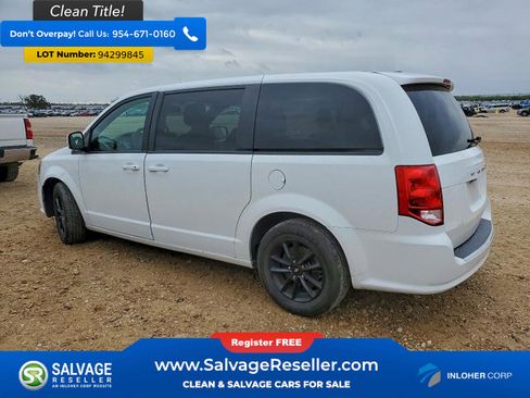 Used 2019 Dodge Grand Caravan GT image 3