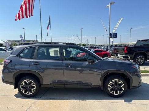 Certified 2025 Subaru Forester AWD/4WD image 2