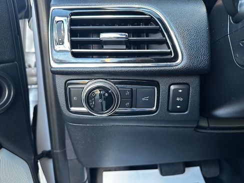 Used 2020 Lincoln Navigator L Reserve w/ Equipment Group 208A Reserve image 58