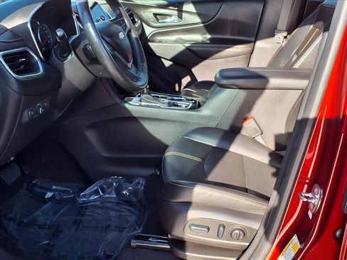 Used 2022 Chevrolet Equinox Premier image 18