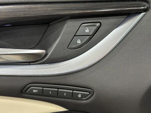 Used 2022 Buick Enclave Premium w/ Experience Buick Package image 26