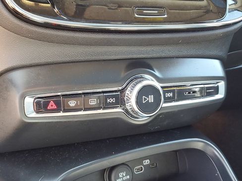 Used 2023 Volvo XC40 B5 Plus w/ Driver Assist Package AWD/4WD image 26