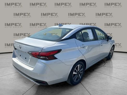 Used 2025 Nissan Versa SV FWD image 5