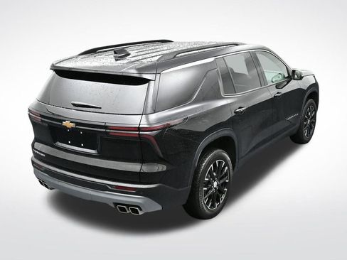 Certified 2025 Chevrolet Traverse LT w/ Sun and Wheel Package image 27