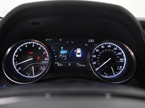 Used 2019 Toyota Camry XLE FWD image 25