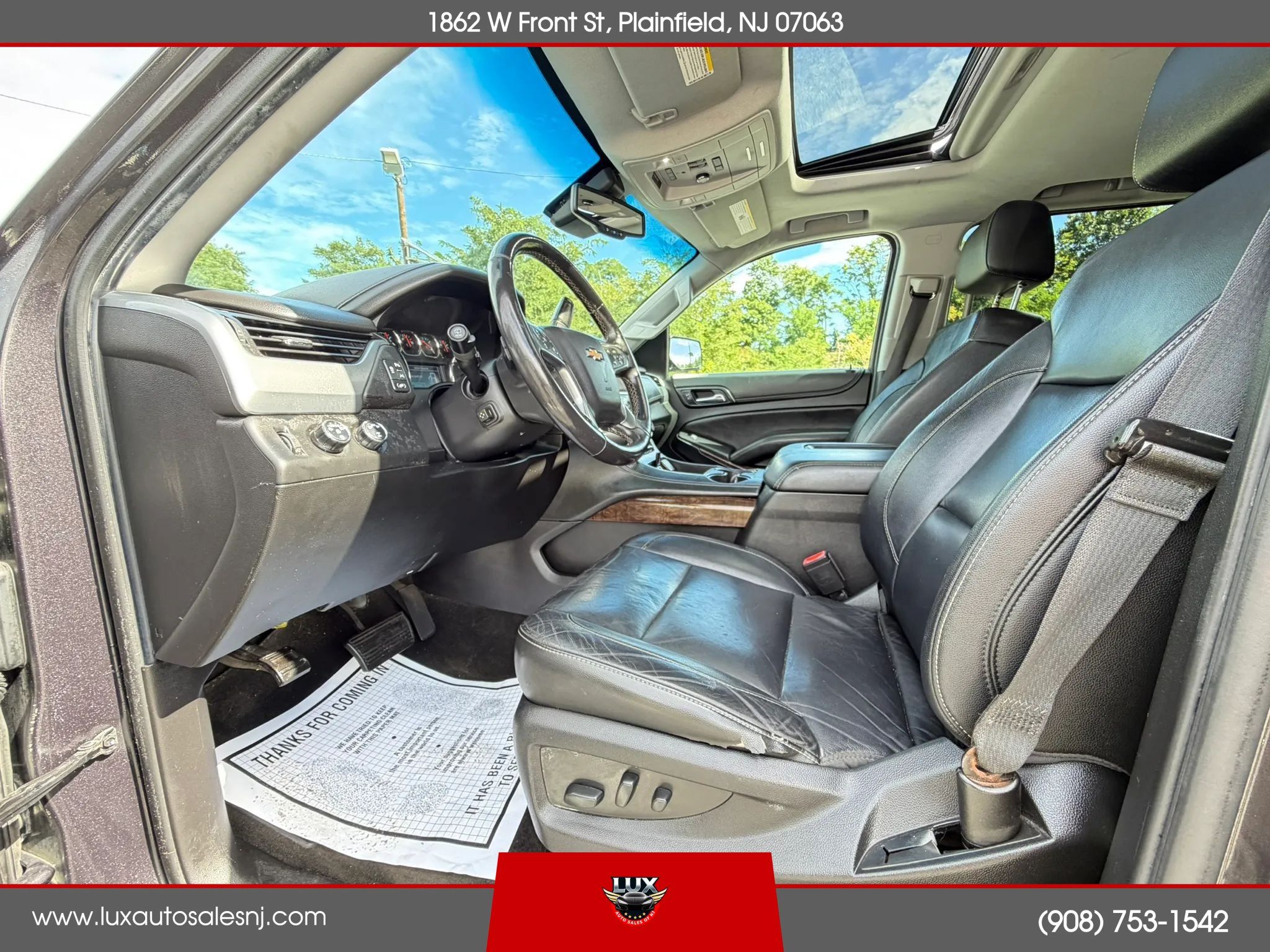 Used 2018 Chevrolet Suburban LT w/ Luxury Package AWD/4WD image 17