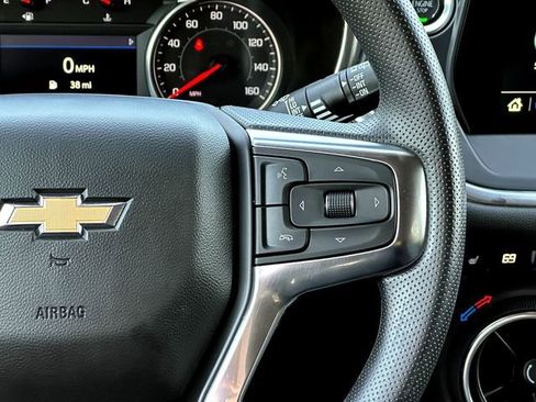Used 2025 Chevrolet Blazer LT image 21