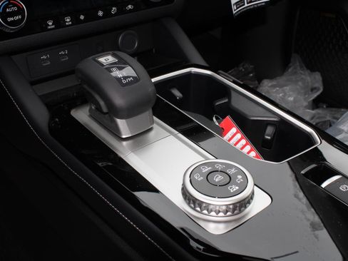 New 2026 Mitsubishi Outlander SE AWD/4WD image 16