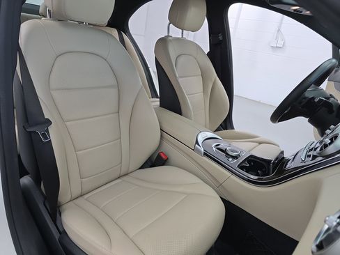 Used 2018 Mercedes-Benz C 300 4MATIC Sedan image 10