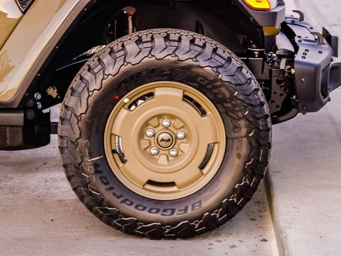 New 2026 Jeep Wrangler Unlimited Sport image 10