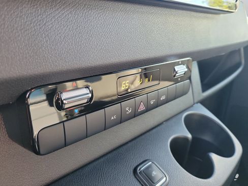 Used 2026 Mercedes-Benz Sprinter 2500 image 33