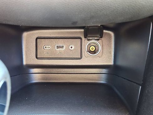 Certified 2024 Chevrolet Equinox LT AWD/4WD image 17