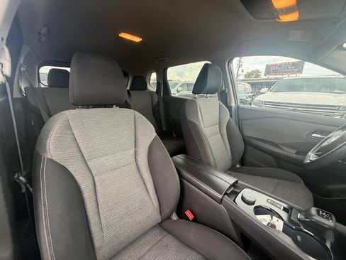 Used 2021 Nissan Rogue SV AWD/4WD image 24