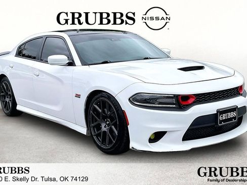 Used 2018 Dodge Charger R/T Scat Pack RWD image 1