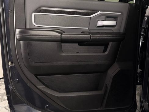Used 2022 RAM 3500 Big Horn w/ Level 1 Equipment Group AWD/4WD image 27