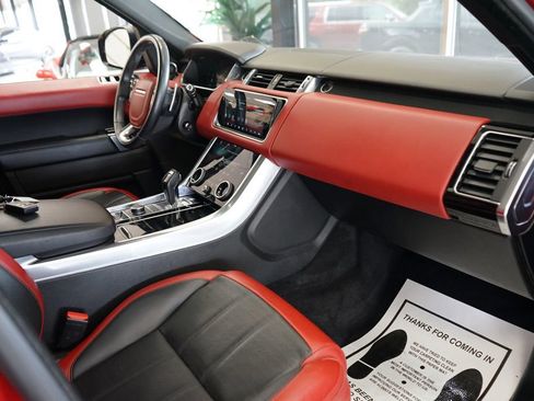 Used 2019 Land Rover Range Rover Sport HSE Dynamic AWD/4WD image 50