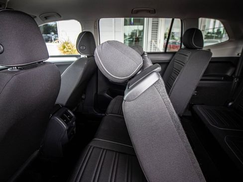 Used 2023 Volkswagen Tiguan S FWD image 25
