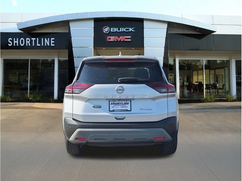 Used 2023 Nissan Rogue SV AWD/4WD image 4