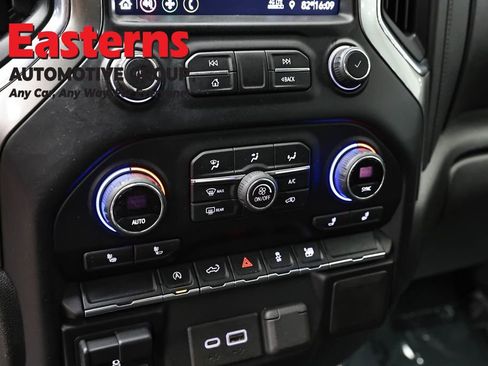 Used 2021 Chevrolet Silverado 1500 LT AWD/4WD image 20