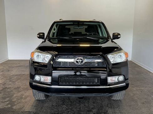Used 2010 Toyota 4Runner Limited AWD/4WD image 2