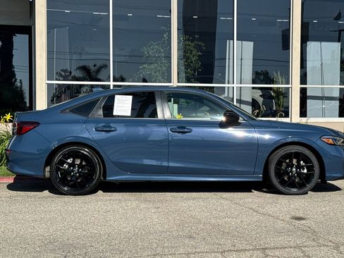 Certified 2025 Honda Civic Sport image 3