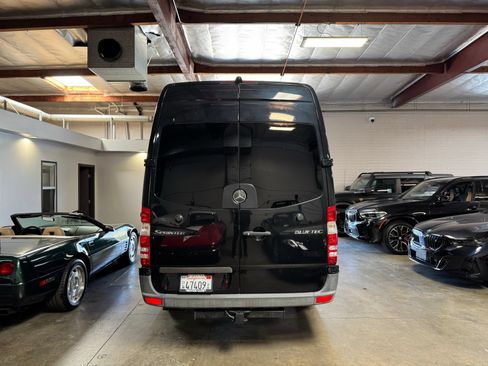 Used 2013 Mercedes-Benz Sprinter 2500 image 5