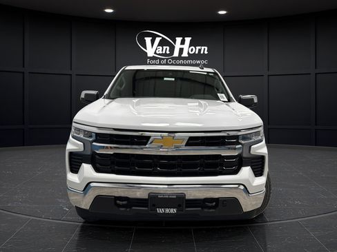 Used 2025 Chevrolet Silverado 1500 LT w/ Work Truck Package AWD/4WD image 2
