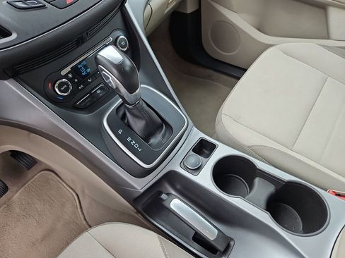Used 2014 Ford C-MAX SE image 17